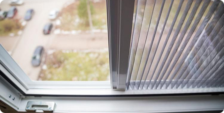 м. Народное Ополчение — установка сетки Плиссе