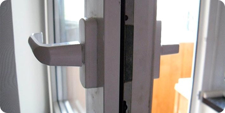 Люблино, м. Люблино — Устранение перекоса балконной двери и настройка прижима