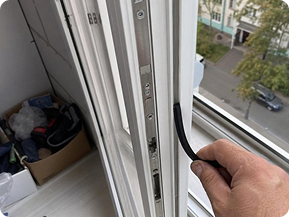 Замена уплотнителя Veka по периметру створки